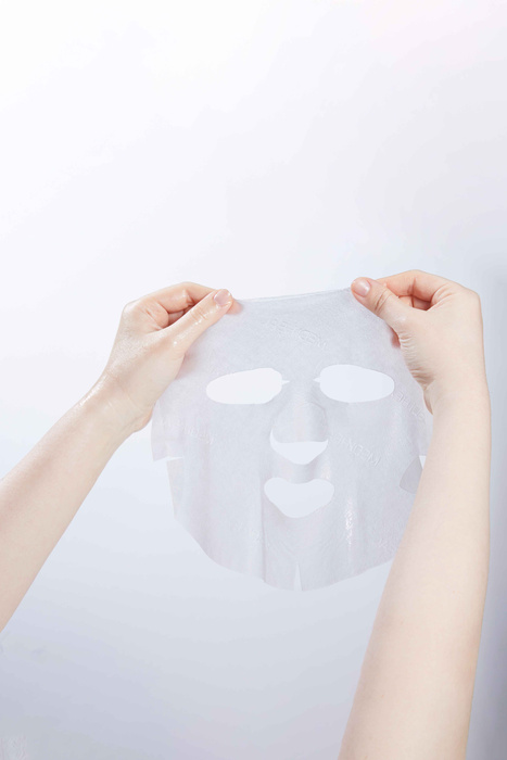 Maska w płachcie rozświetlająca z arbutyną N.M.F ampoule, Mediheal, 27 ml