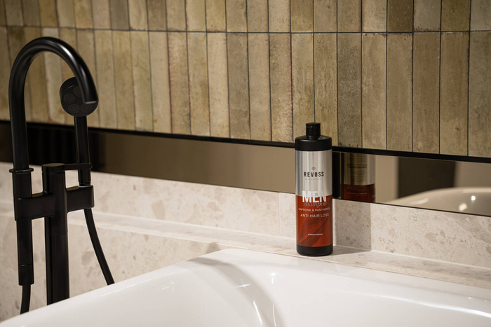 Szampon do włosów osłabionych, z tendencją do wypadania MEN, Revoss, 900 ml